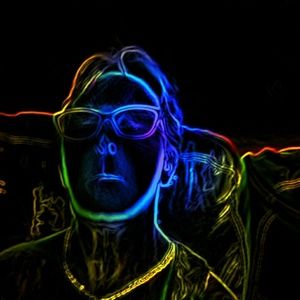 Meet your Posher, Lorie